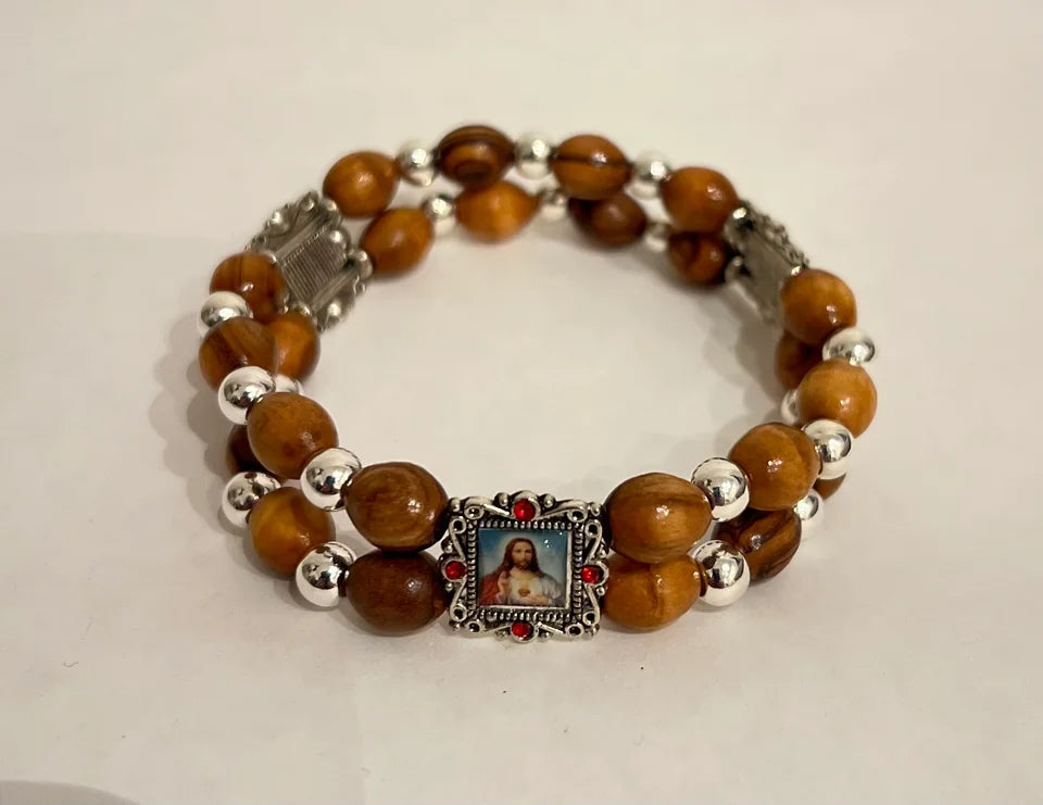 Armband i olivträ