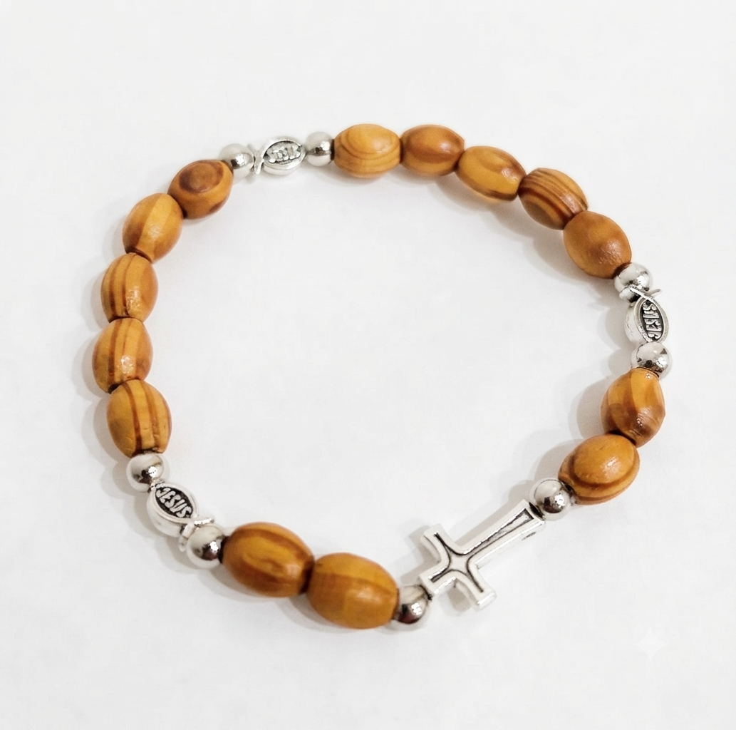Armband i olivträ